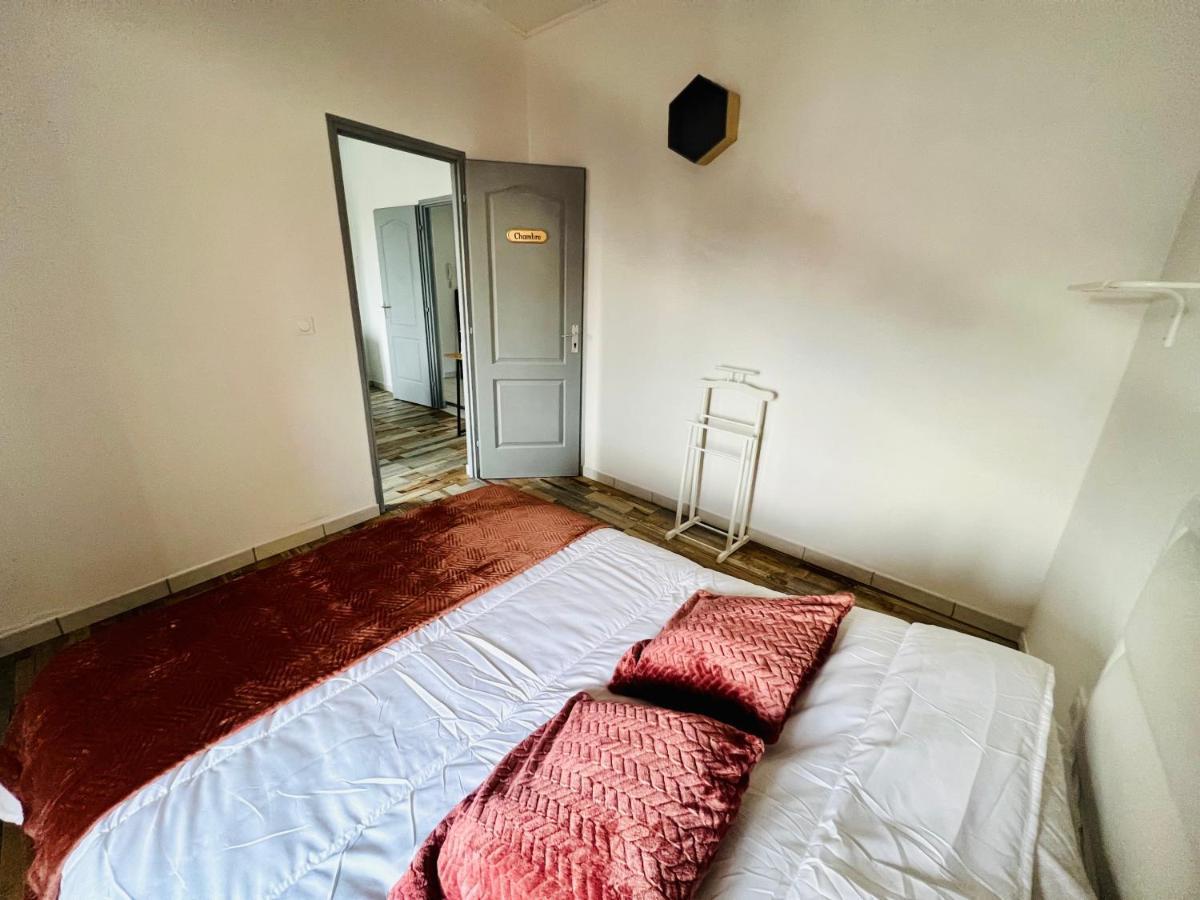 La Plume Wifi Parking Un-Sejour-A-Part Appartement Clouange Buitenkant foto