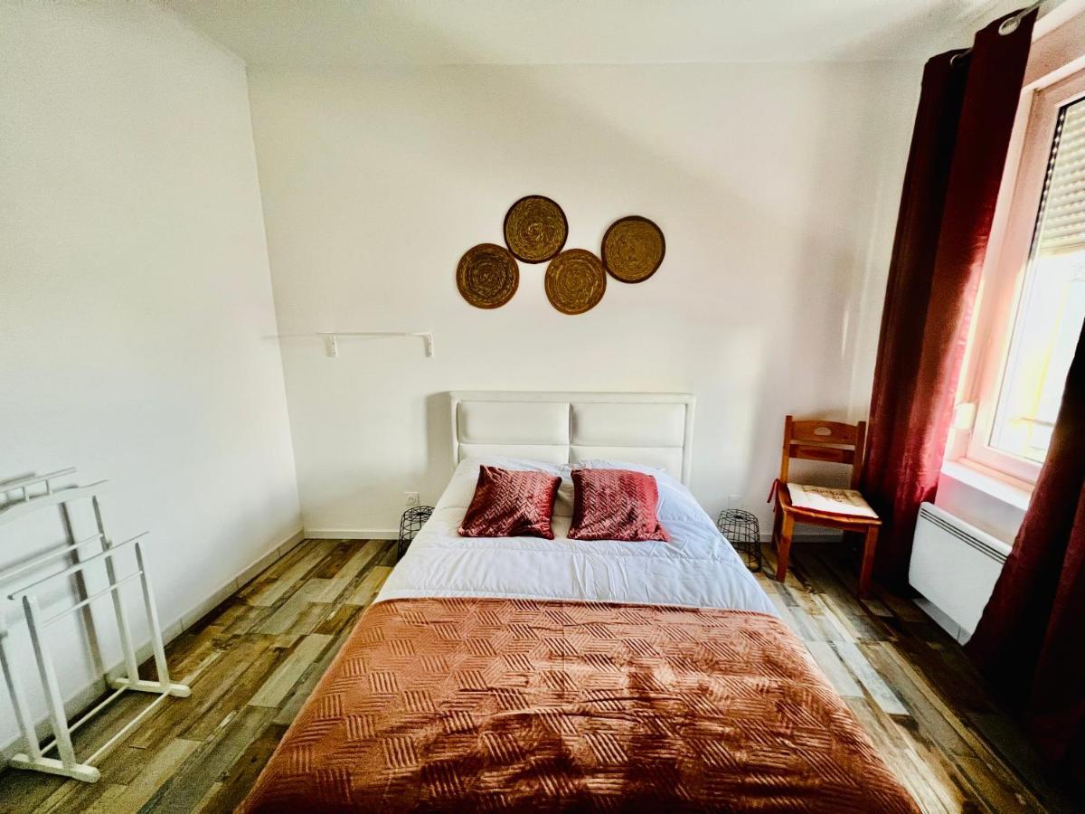 La Plume Wifi Parking Un-Sejour-A-Part Appartement Clouange Buitenkant foto