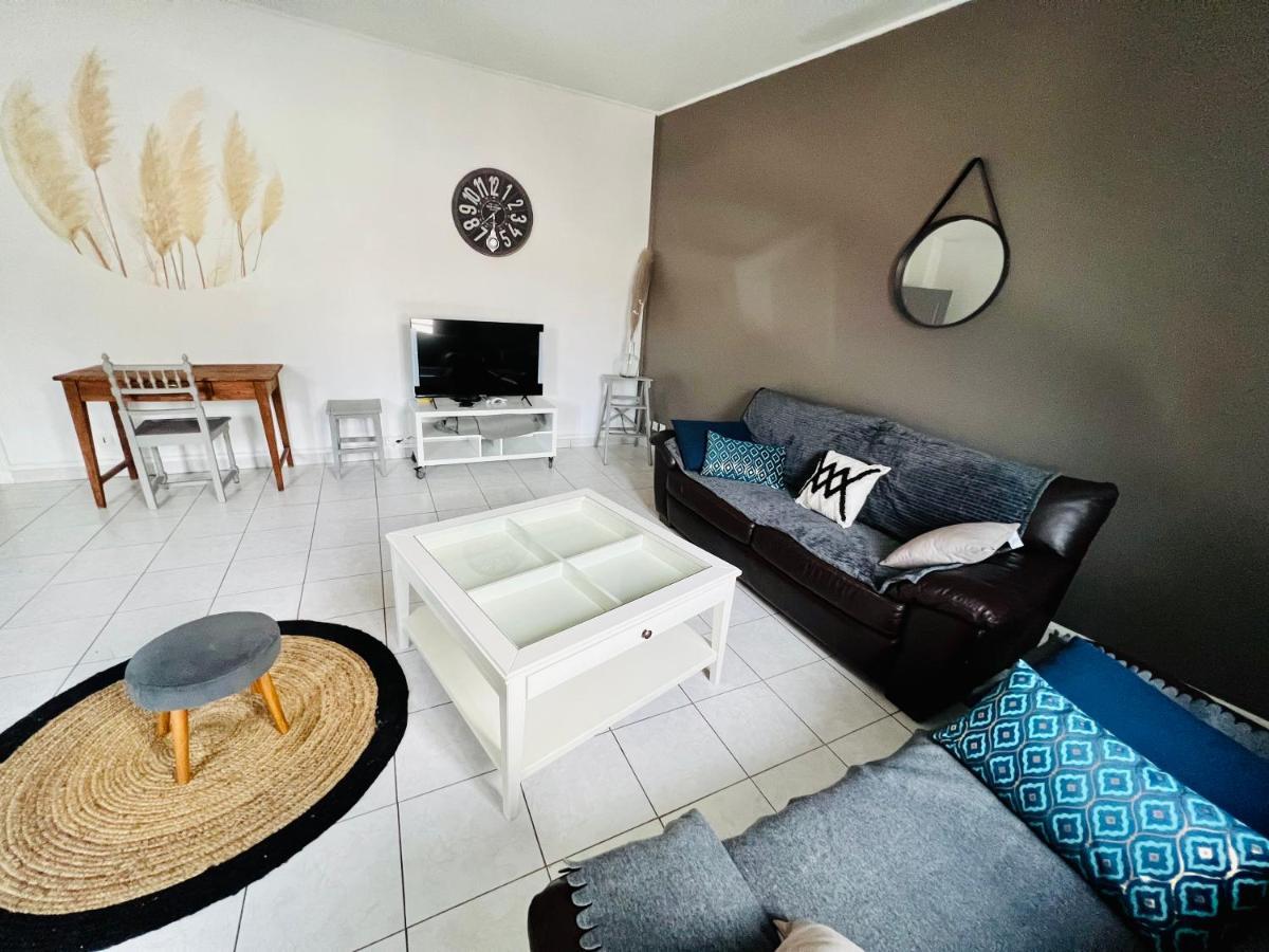 La Plume Wifi Parking Un-Sejour-A-Part Appartement Clouange Buitenkant foto