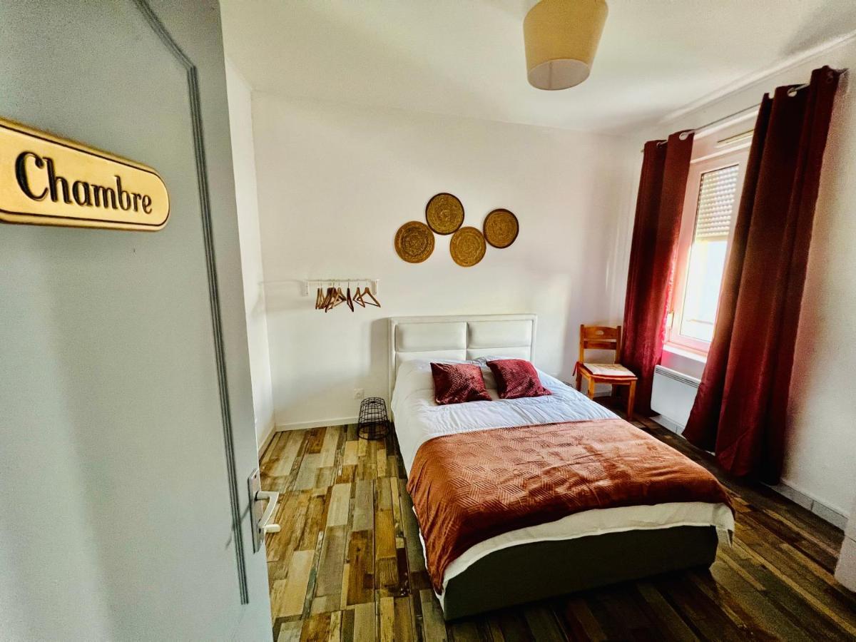 La Plume Wifi Parking Un-Sejour-A-Part Appartement Clouange Buitenkant foto