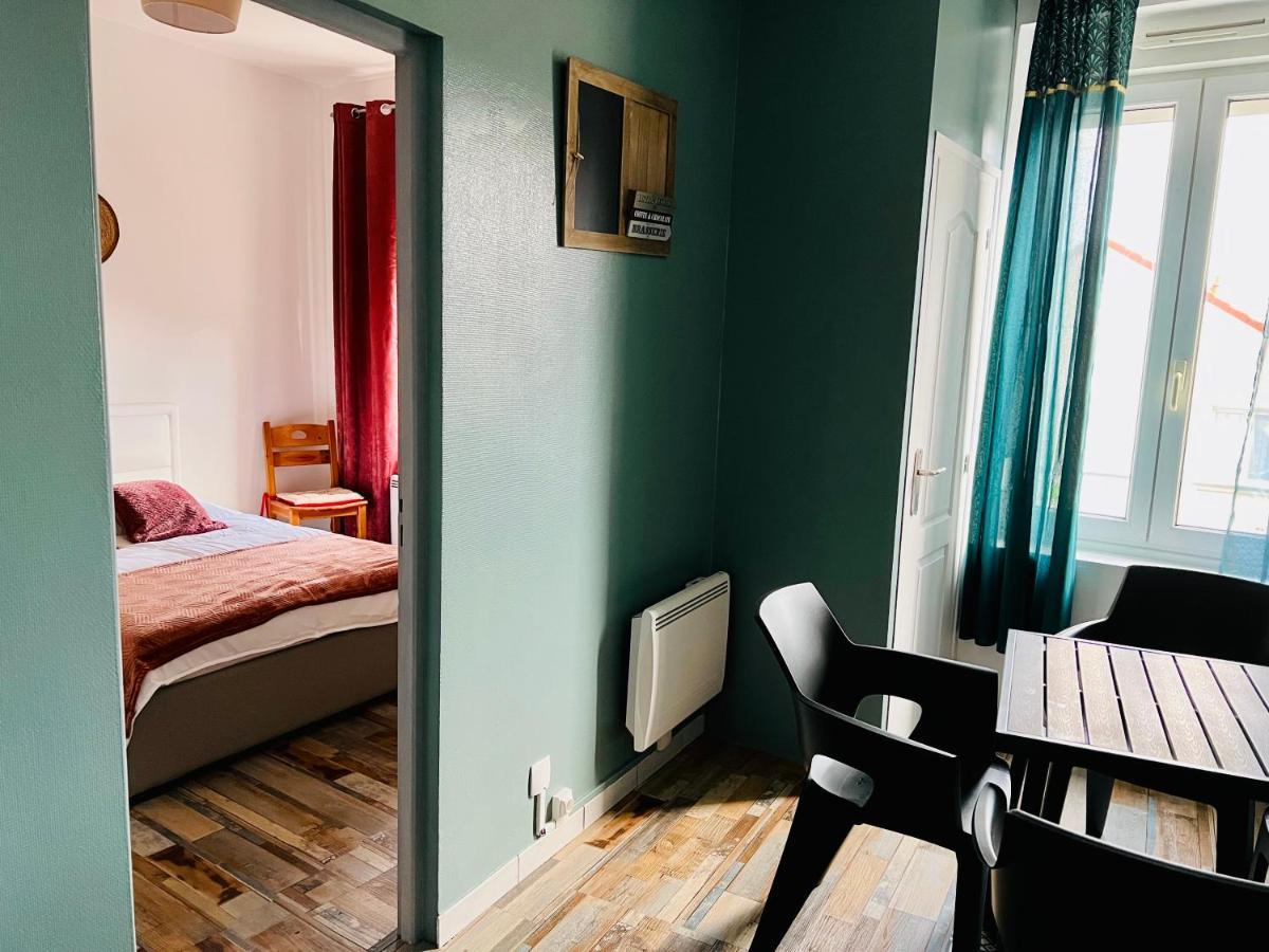 La Plume Wifi Parking Un-Sejour-A-Part Appartement Clouange Buitenkant foto