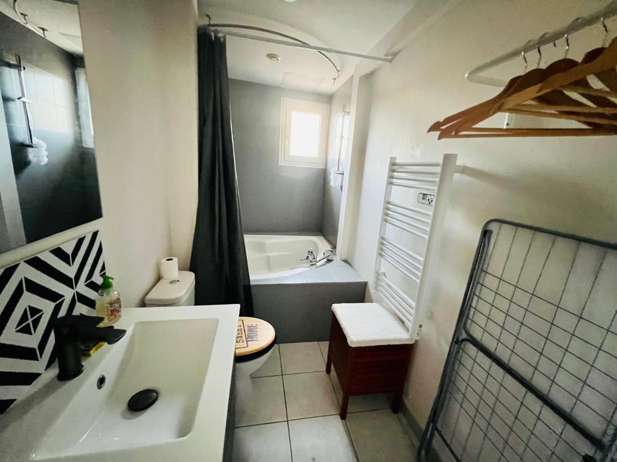 La Plume Wifi Parking Un-Sejour-A-Part Appartement Clouange Buitenkant foto