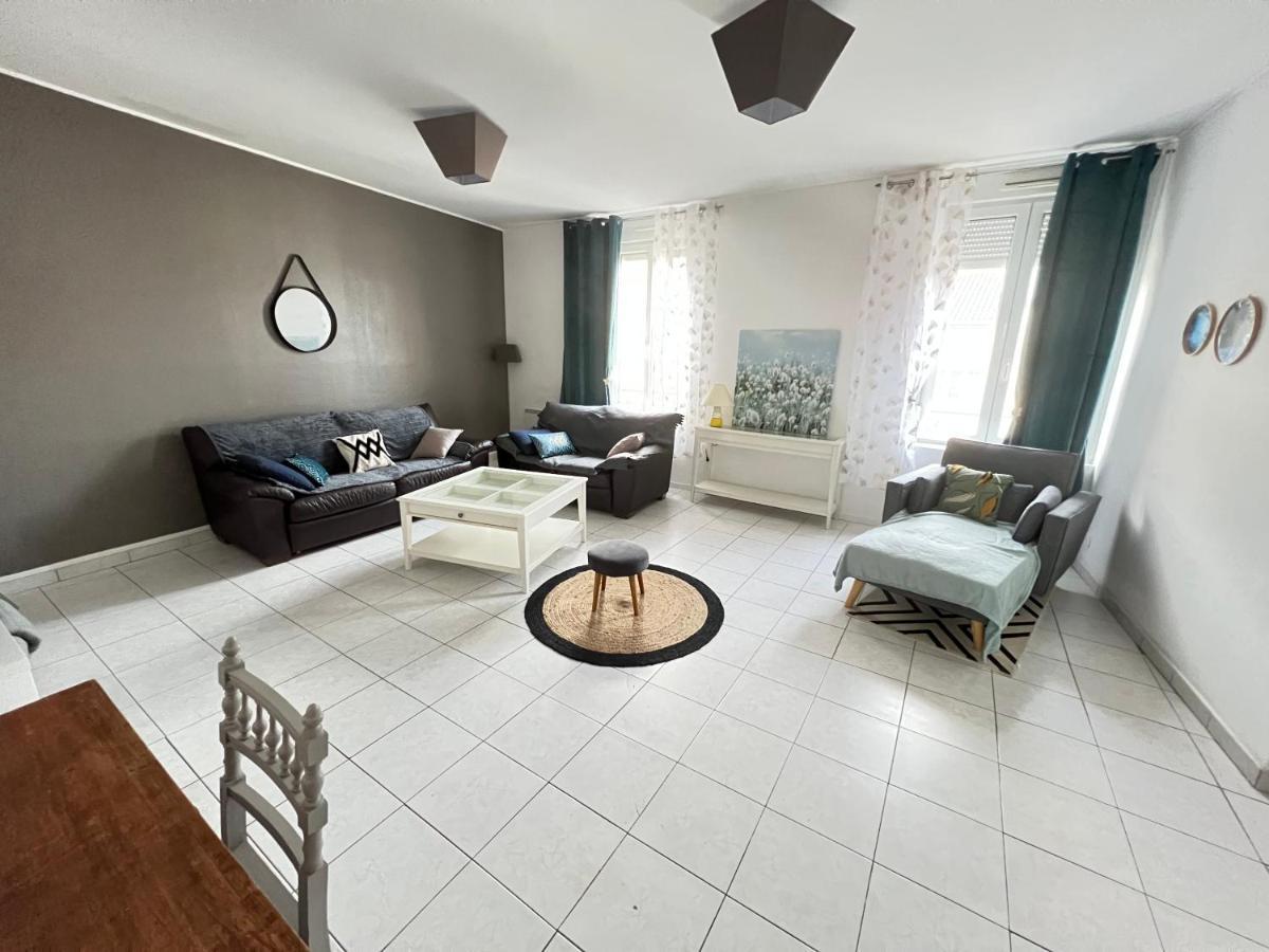 La Plume Wifi Parking Un-Sejour-A-Part Appartement Clouange Buitenkant foto